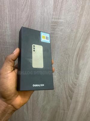 New Samsung Galaxy S24 256 GB
