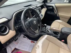 Toyota RAV4 Limited 4dr SUV AWD (2.5L 4cyl 6A) 2015 Brown