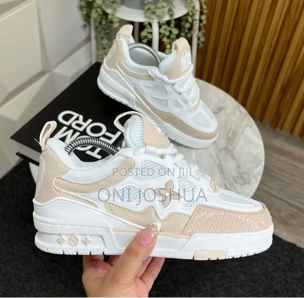 Louis Vuitton SNKS
