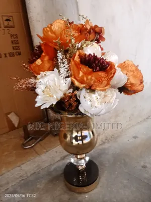 Artificial Table Top Flowers Party Table Top Deco and Home