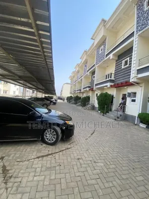 4bdrm Duplex in Main Gusape, Guzape District for rent