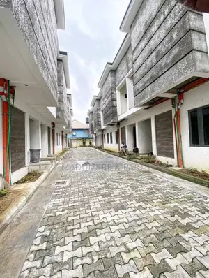 3bdrm Duplex in Pearl Springs for sale