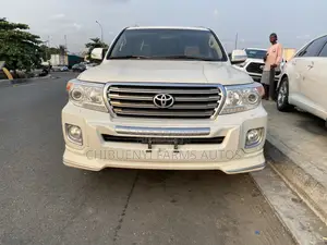Toyota Land Cruiser 4.6 V8 GX-R 2015 White