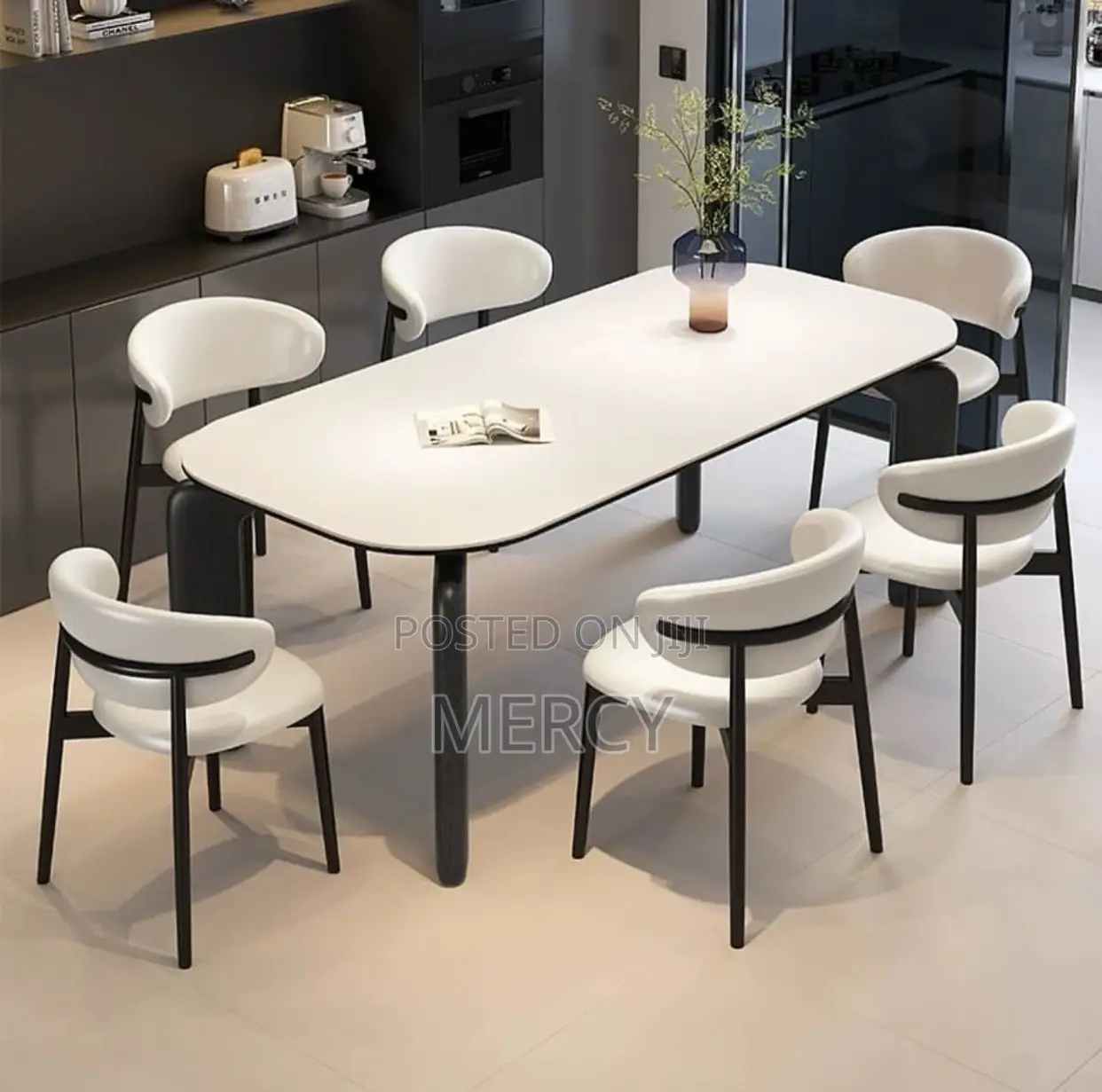 Elegant Dining by Six Seaters