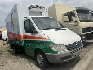 Cooling Refrigerator Truck