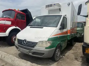 Cooling Refrigerator Truck