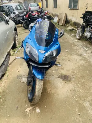 Kawasaki Ninja ZX6R 2006 Blue