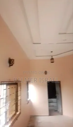 2bdrm Block of Flats in Warri for rent