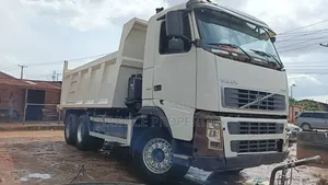Volvo V50 2005 White