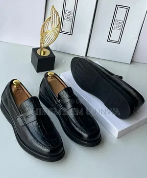 Quality Easy to Wear Flat Shoe for Men