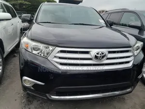 Toyota Highlander Limited 3.5l 4WD 2013 Black