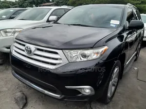Toyota Highlander Limited 3.5l 4WD 2013 Black