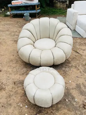 Cosy Bedroom/Spa Sofa