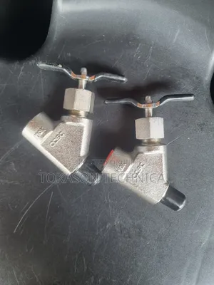 Kerotest Needle Valves
