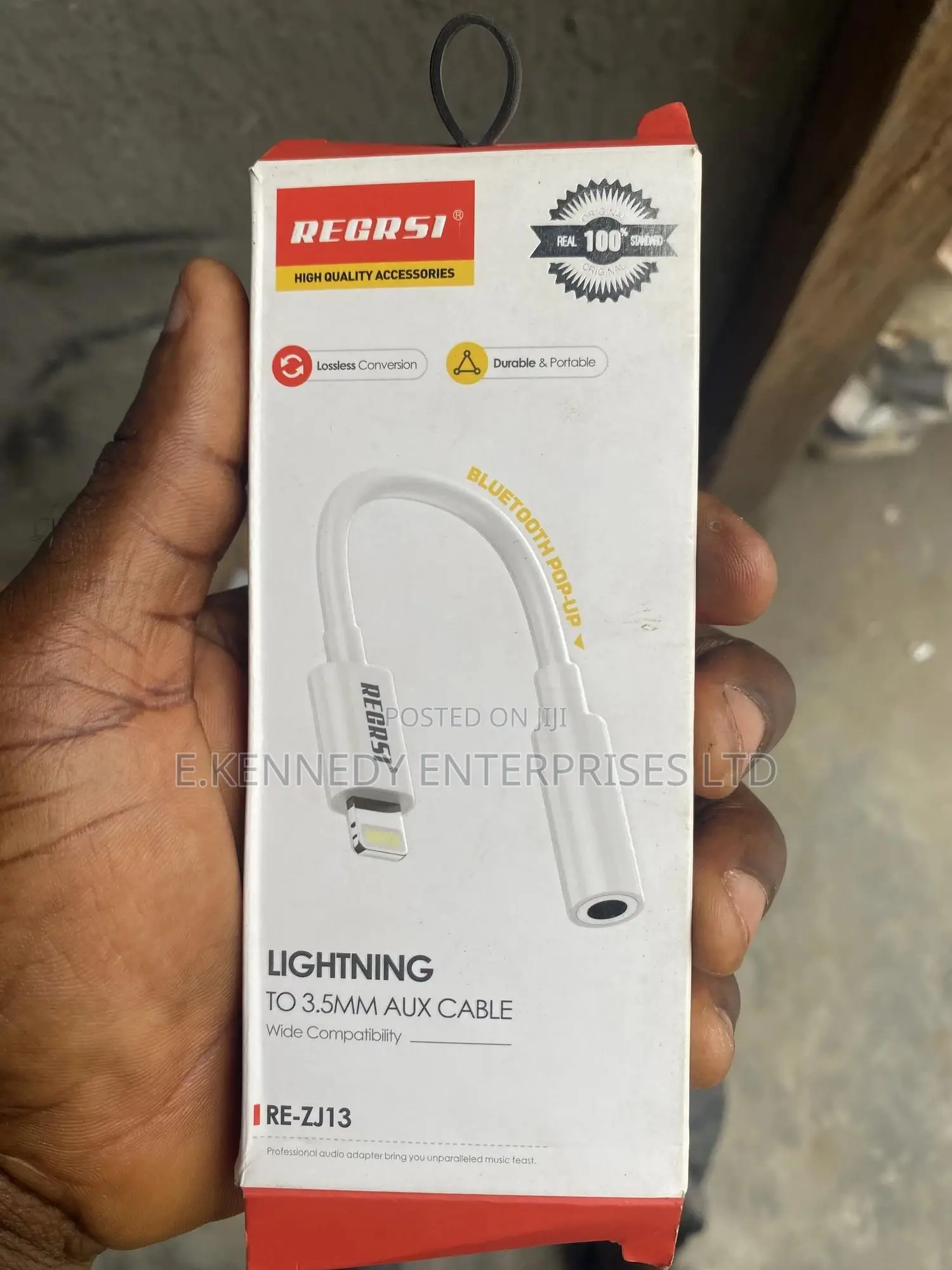 Orginal Recrsi 3.5mm iPhone Adapter