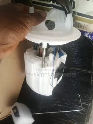 Mecedice Tokunbo and New Fuel Pump for 166