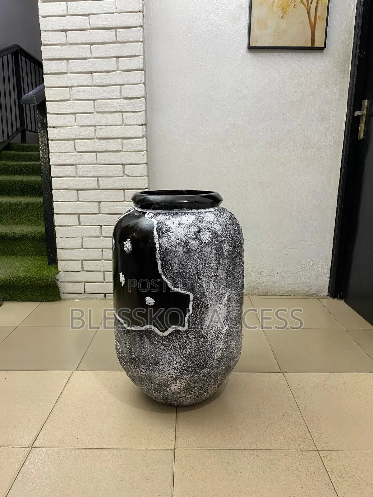 Akhe Vase (Pots)