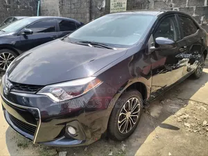 Toyota Corolla 2015 Black