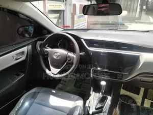 Toyota Corolla 2019 Silver
