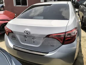 Toyota Corolla 2019 Silver