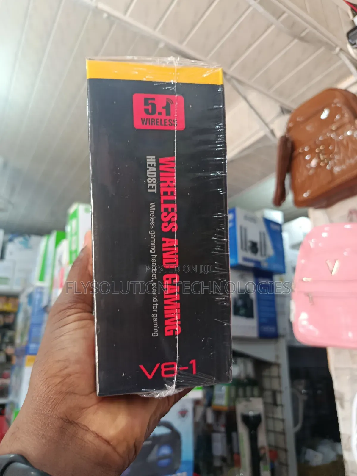 V8-1 Wireless and Gaming Headset