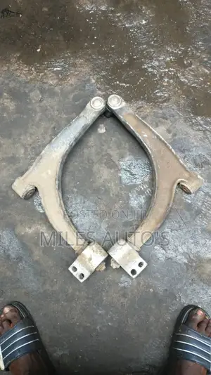 Chevrolet Malibu 2010 Lower Arm