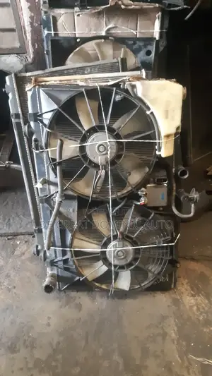 Complete Radiator Toyota Sienna 2018