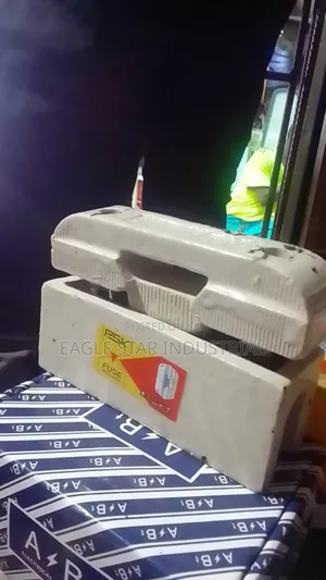 100a Ceramic Cut Out Fuse Base