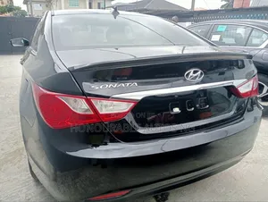Hyundai Sonata SE Sedan FWD (2.4L 4cyl 6A) 2013 Black
