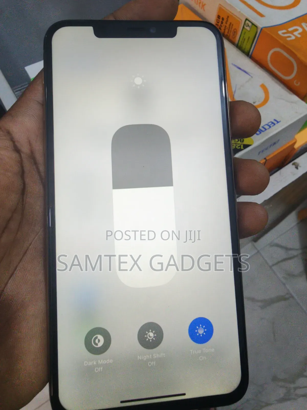 Apple iPhone 11 Pro Max 64 GB Gold