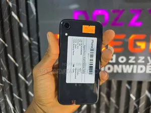 Apple iPhone XR 64 GB Red