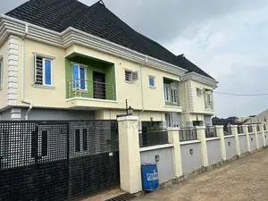3bdrm Duplex in Akoto Estate 🏡 Elebu for sale