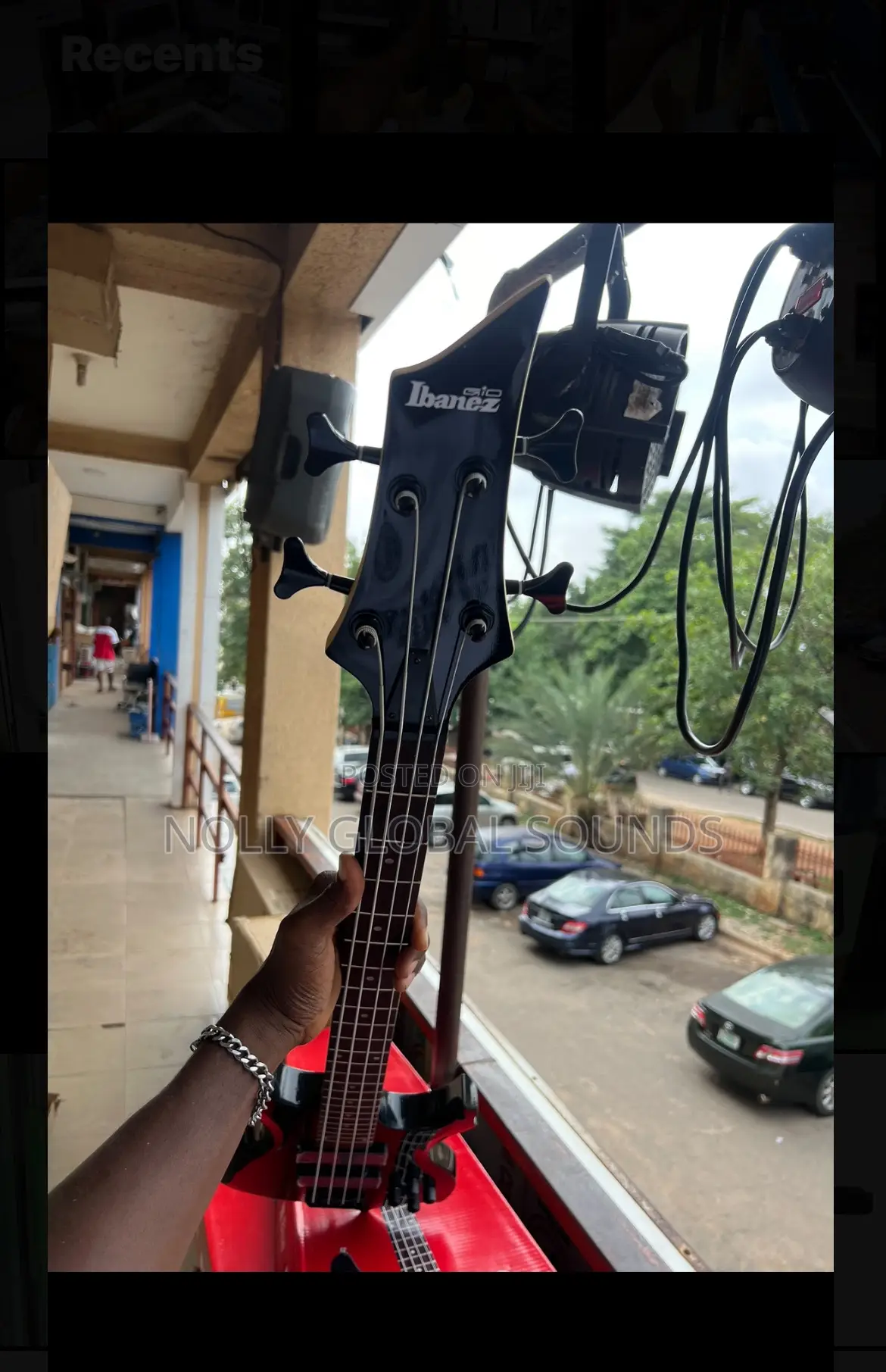 4 Strings Ibanez Bass Guitar