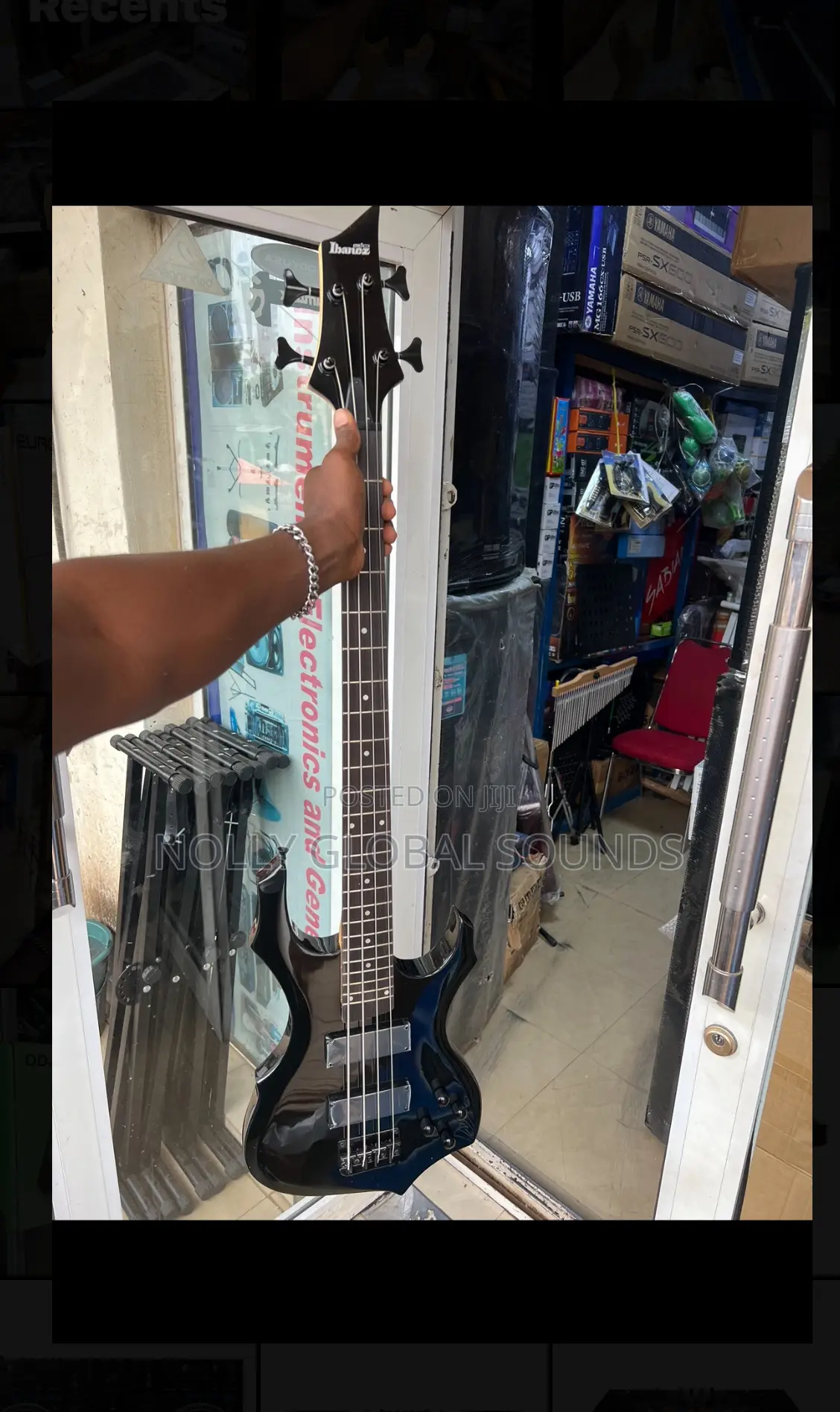 4 Strings Ibanez Bass Guitar
