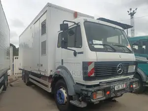 Mercedes Benz 2534 Cargo German Crafted Truck 8tires 20 Tons Capacity