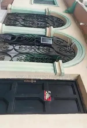 3bdrm Block of Flats in Ubeji, Warri for sale