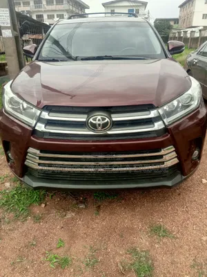 Toyota Highlander Limited 4x2 V6 (3.5L 6cyl 8A) 2017 Burgundy