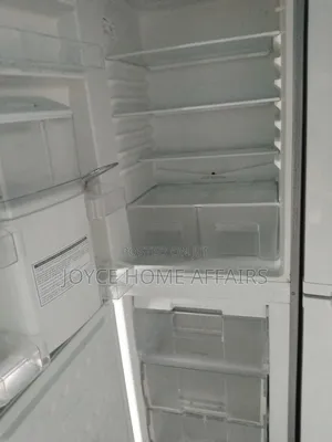 Standing Refrigerator Bosch , Fridge and Freezer Bottom