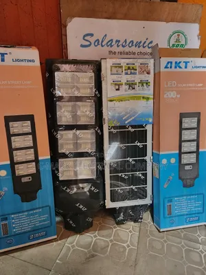 Top Solar Street Light Akt 150w, 200w