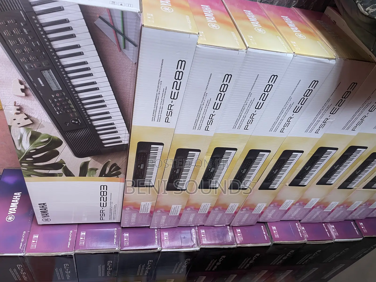 Yamaha PSR E283 Keyboard