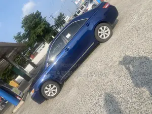 Toyota Camry LE 4dr Sedan (2.5L 4cyl 6A) 2011 Blue