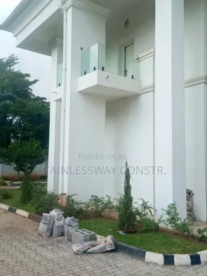 Spigot Base Clear Glass Balcony Tampered Railing