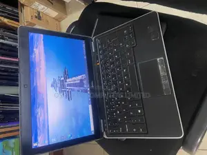 Laptop Dell Latitude E7240 8GB Intel Core I7 SSD 256GB