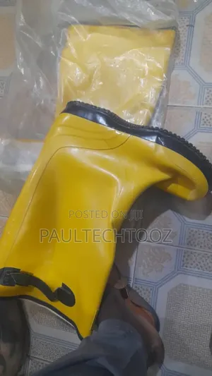Rain Boots With/Without Safety