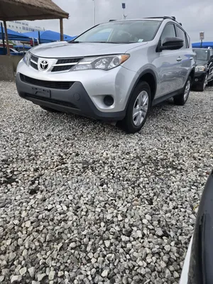 Toyota RAV4 LE 4dr SUV (2.5L 4cyl 6A) 2014 Silver