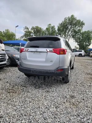 Toyota RAV4 LE 4dr SUV (2.5L 4cyl 6A) 2014 Silver