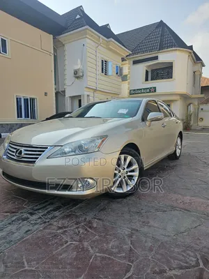 Lexus ES 350 2011 Gold