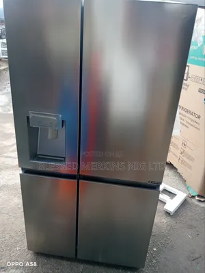 Hisense Side by Side Ice Maker and Dispenser 560litres