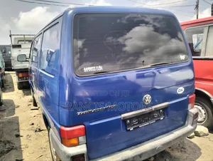 Volkswagen Transporter 2000 Blue