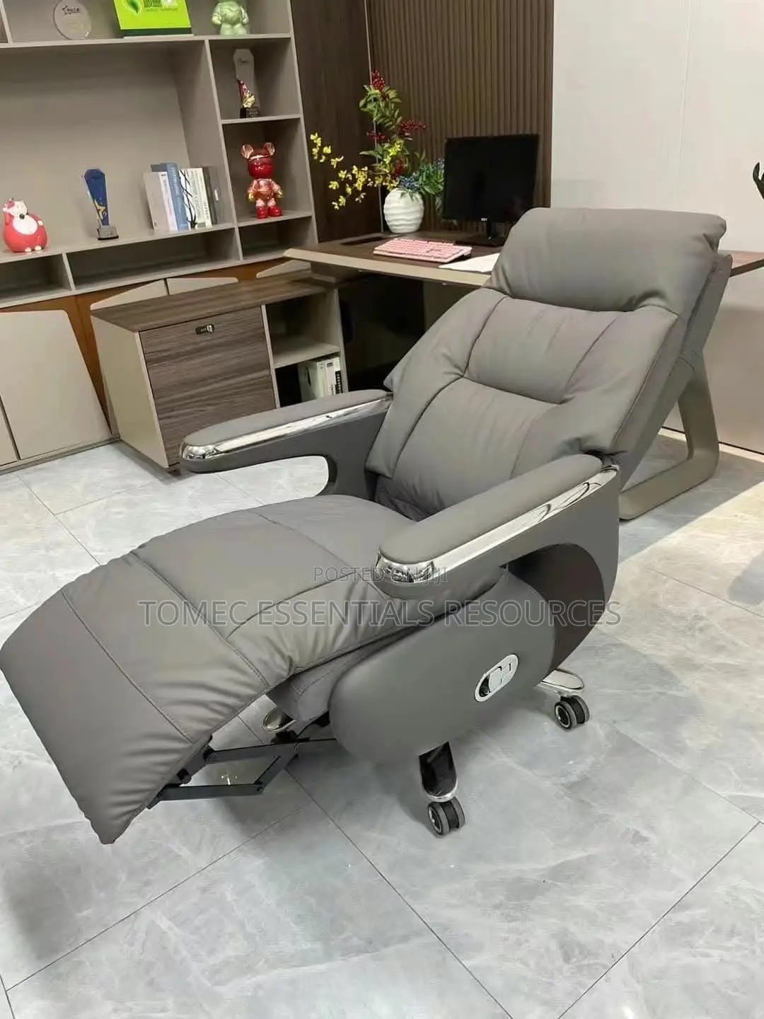 Executive Chair With Electric Reclining Function